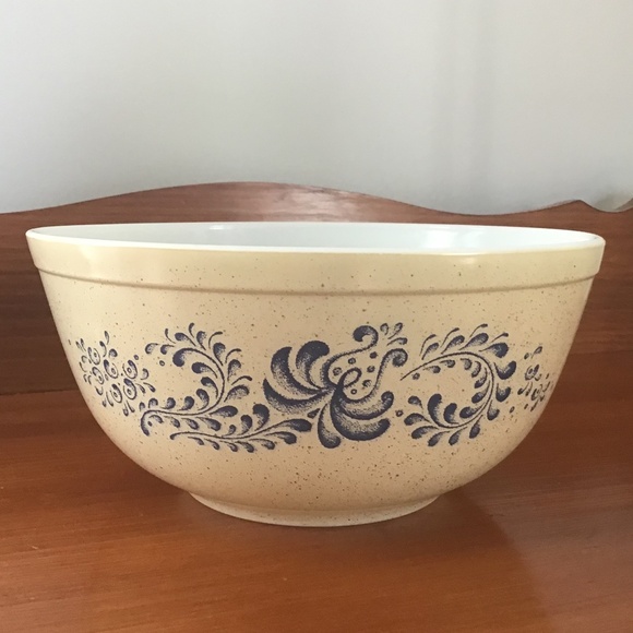 Large Pyrex Vintage 403 Homestead 2.5 Liter Mixing Bowl USA Blue Tan Speckle - Picture 2 of 8